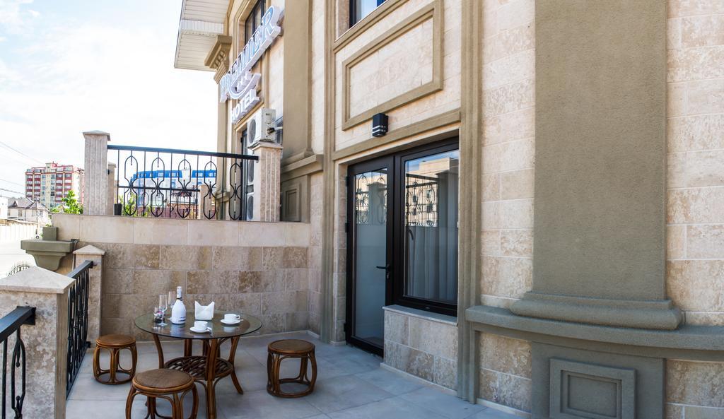 Premier Hotel Biszkek Zewnętrze zdjęcie