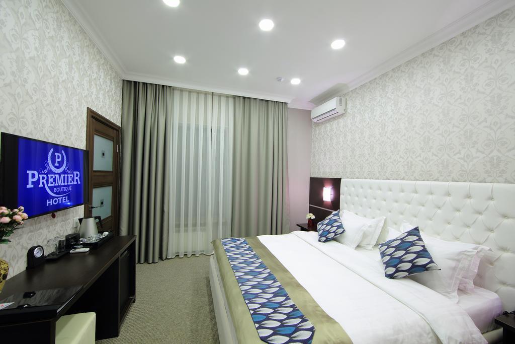 Premier Hotel Biszkek Zewnętrze zdjęcie