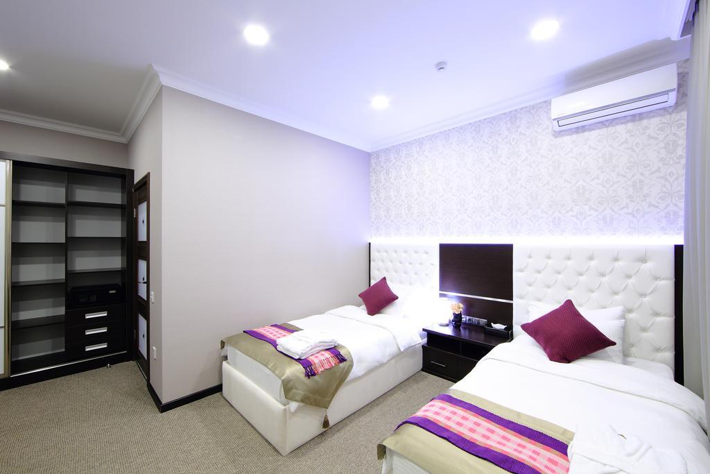 Premier Hotel Biszkek Zewnętrze zdjęcie