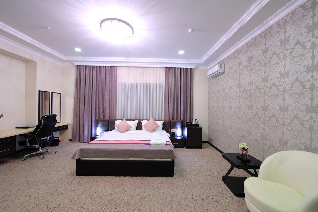 Premier Hotel Biszkek Zewnętrze zdjęcie