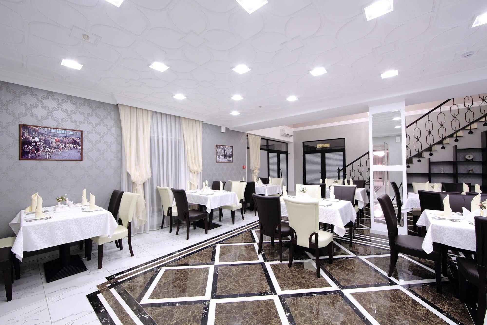 Premier Hotel Biszkek Zewnętrze zdjęcie